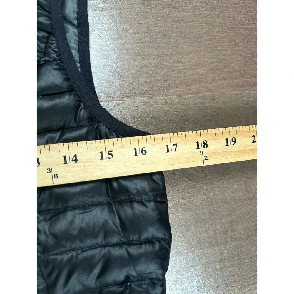 Eddie Bauer Vest Womens XS Black Travex EB700 Down Fill Quilted Puffer Hiking - Picture 10 of 11